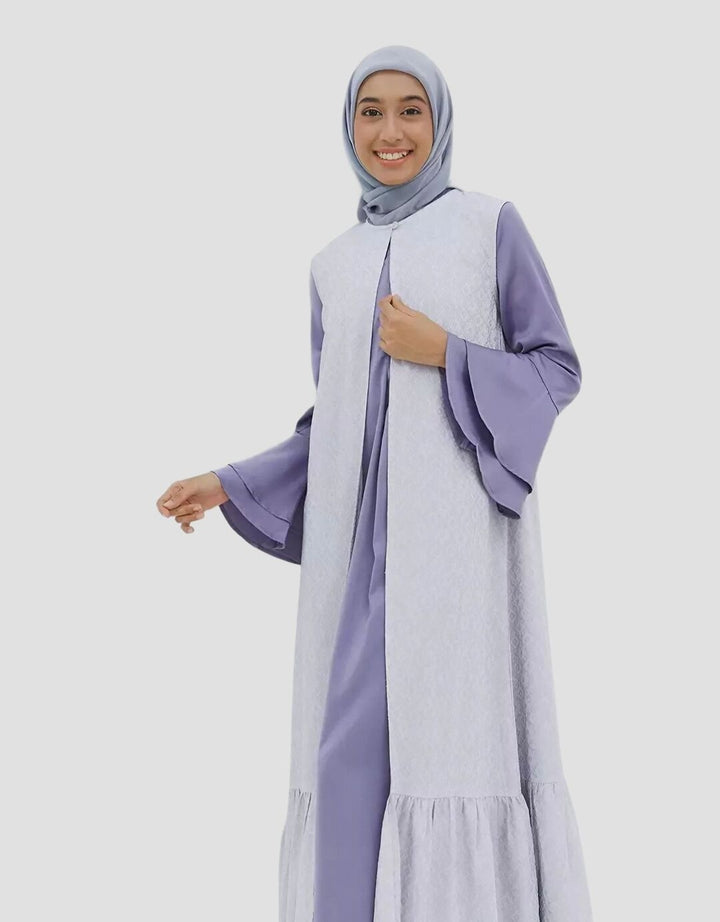 Geela Vahira Modest Desain Gaun untuk Wanita