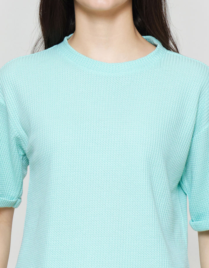 Suko Crop New Waffle Lengan Pendek Kaos Oversize Wanita