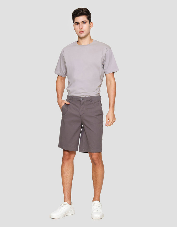 Cole Solid Cotton Bermuda Celana Pendek Pria