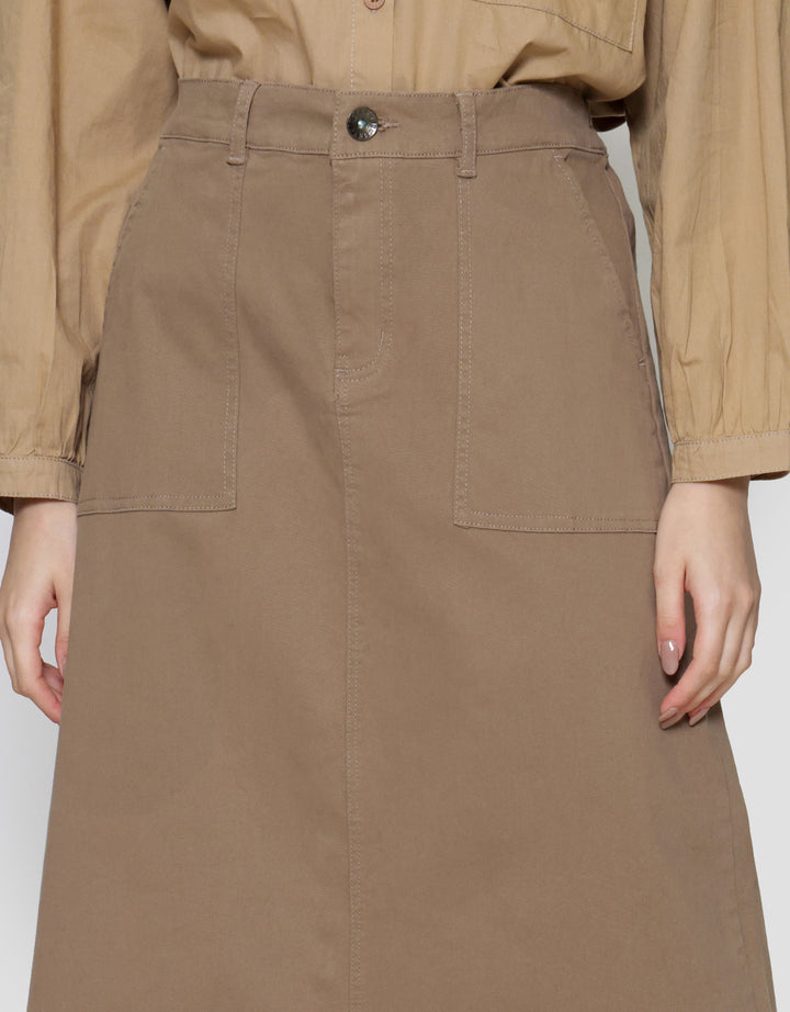 Expand Wevila Rok Wanita