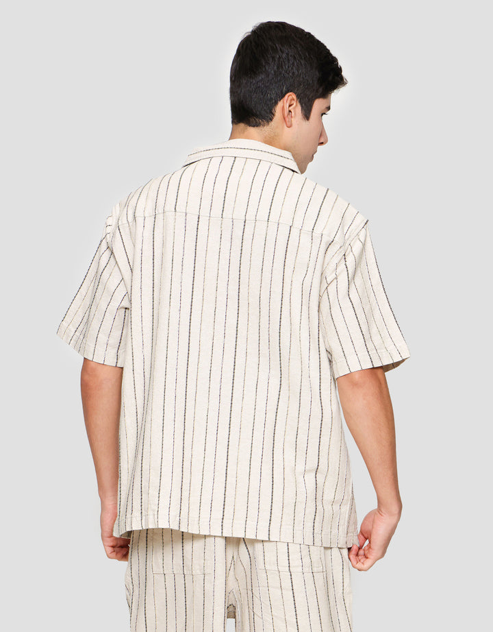 Nevada Print Stripe Vertical Kemeja Lengan Pendek Pria