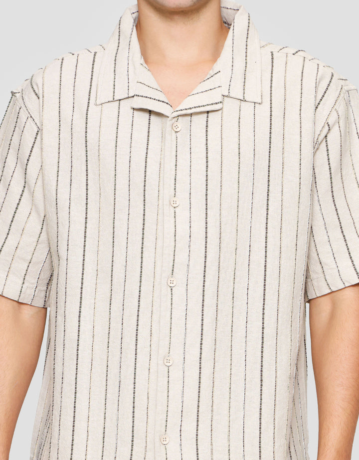 Nevada Print Stripe Vertical Kemeja Lengan Pendek Pria