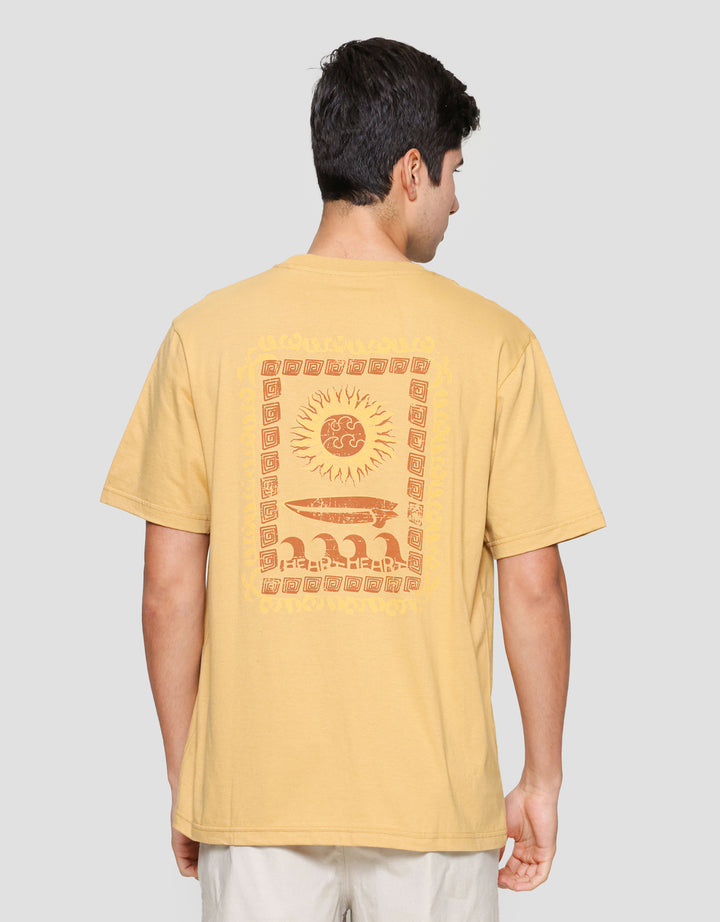 Nevada Back Print Summer Kaos Lengan Pendek Pria 122320962
