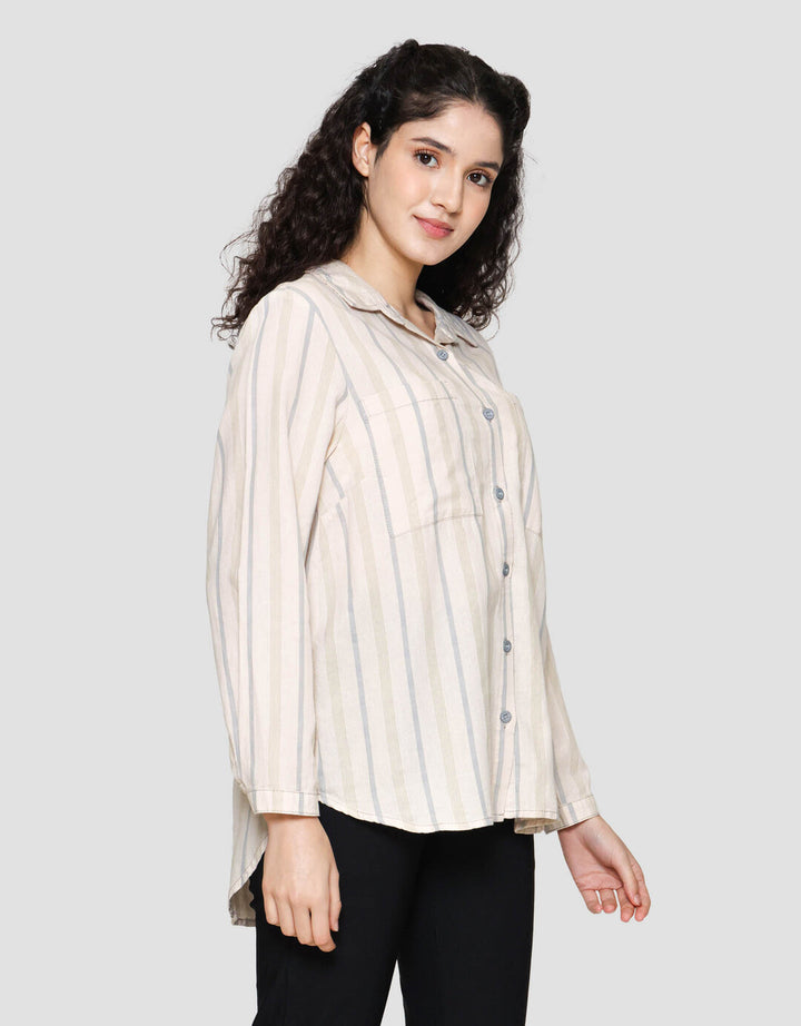 Expand Ghea Blouse Wanita