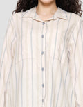 Expand Ghea Blouse Wanita