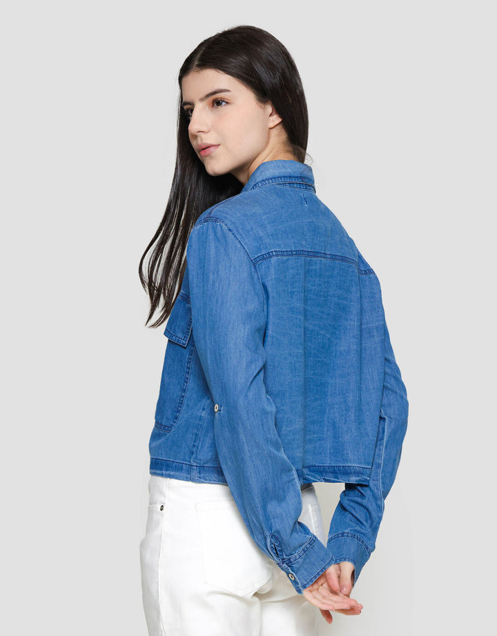 Nevada Regular 2 Pockets Kemeja Denim Wanita