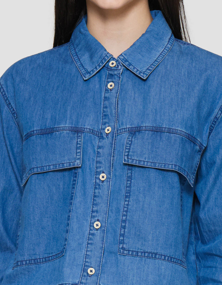 Nevada Regular 2 Pockets Kemeja Denim Wanita