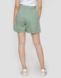 Nevada Woven Basic Pleats Celana Pendek Wanita