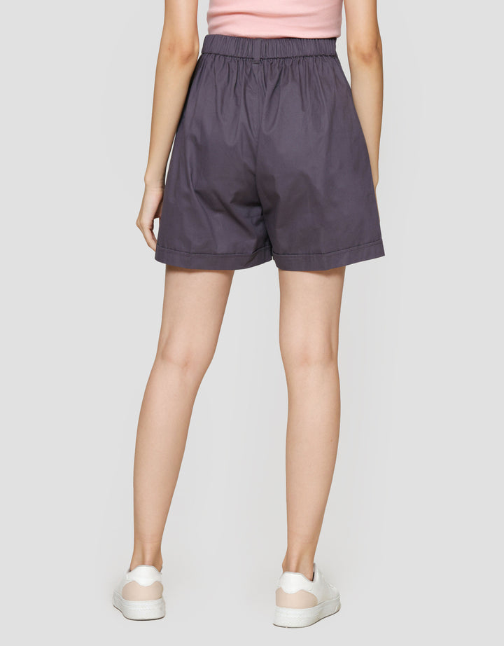 Nevada Woven Basic Pleats Celana Pendek Wanita
