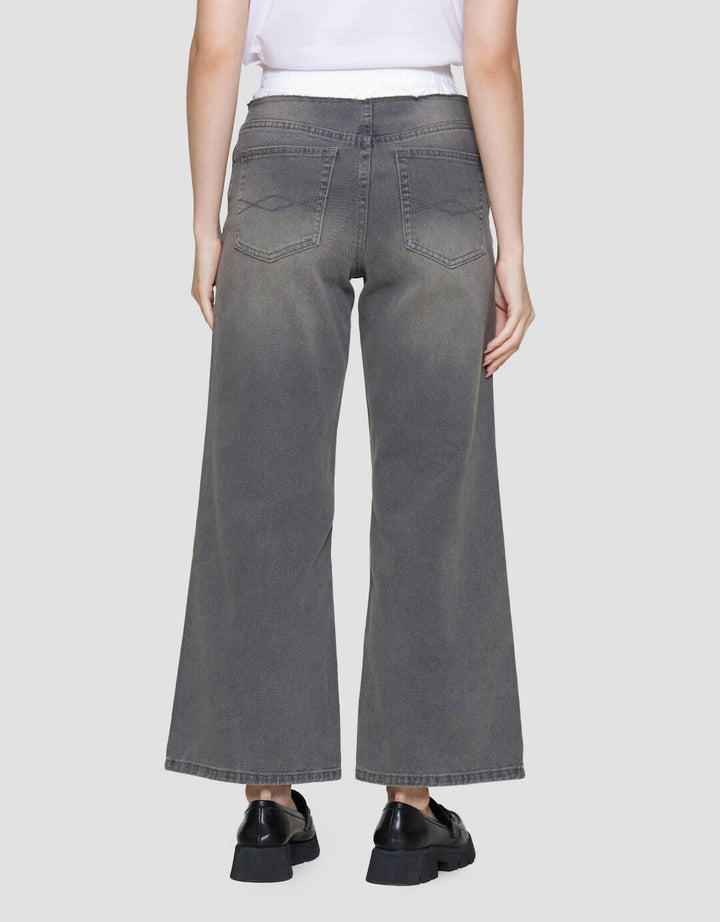 Nevada Mix Woven On Waist Celana Panjang Denim Wanita