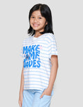 Disney Stripes Stitch Makes Some Waves Kaos Anak Perempuan