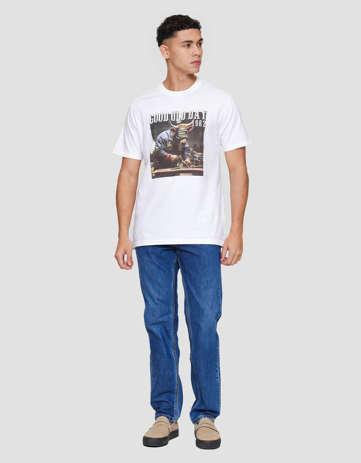 Lois Gold Old Day Kaos Lengan Pendek Pria