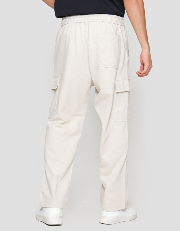 Suko Jersey Celana Kargo Pria