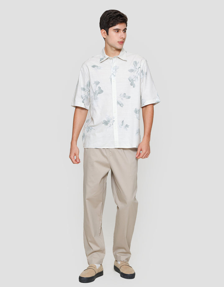 Suko Kemeja Motif Print Kemeja Lengan Pendek Pria