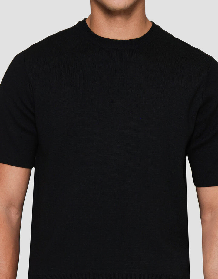 SUKO RAJUT KERAH BULAT LENGAN PENDEK KAOS PRIA
