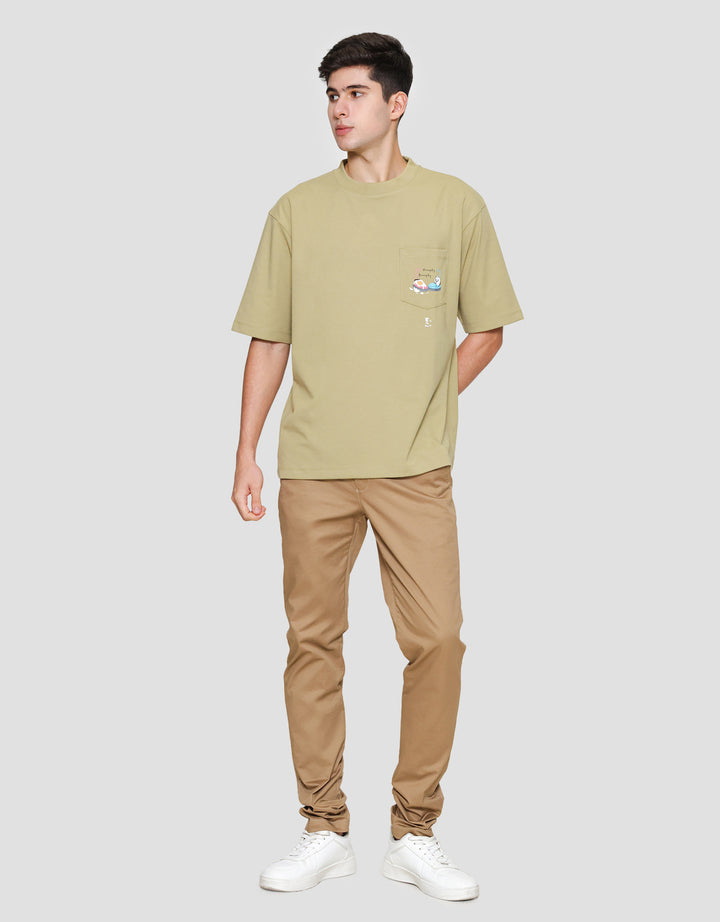 Suko Oversized Graphic Pocket Kaos Lengan Pendek Pria