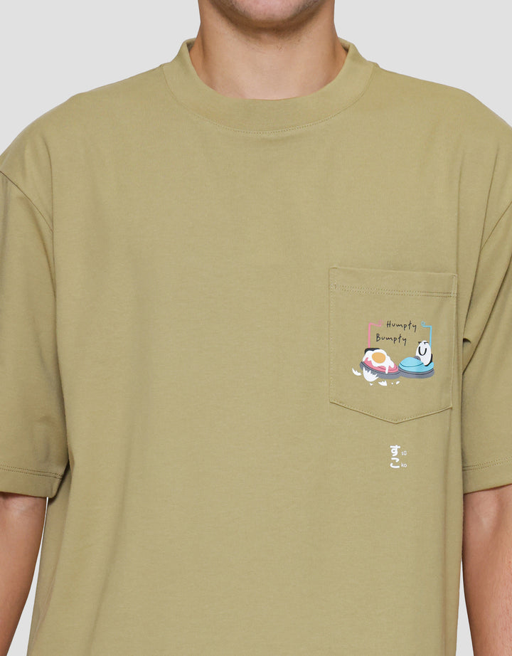 Suko Oversized Graphic Pocket Kaos Lengan Pendek Pria