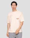 Suko Oversized Graphic Pocket Kerah Bulat Kaos Lengan Pendek Pria