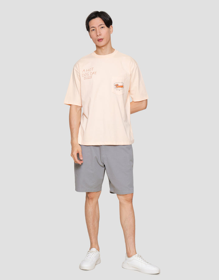 Suko Oversized Graphic Pocket Kerah Bulat Kaos Lengan Pendek Pria