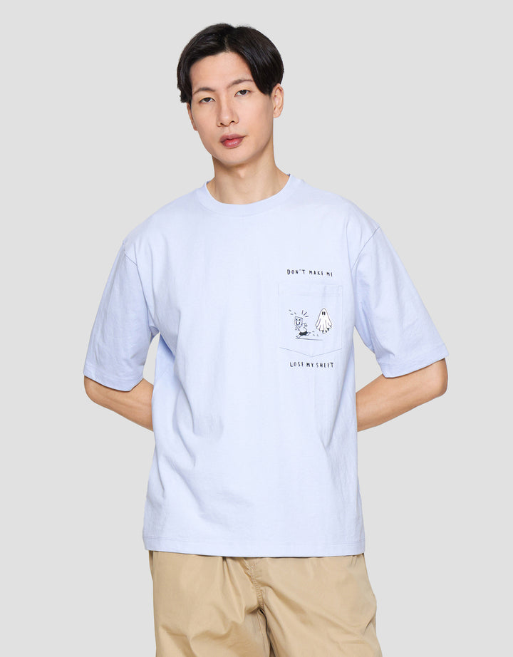 Suko Oversized Graphic Pocket Kerah Bulat Kaos Lengan Pendek Pria