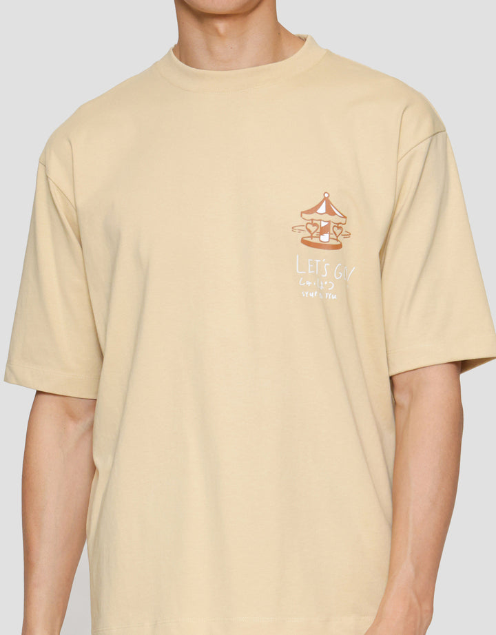 Suko Oversized Graphic Kerah Bulat Kaos Lengan Pendek Pria