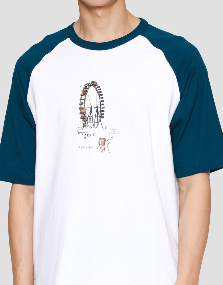 Suko Graphic Raglan Kerah Bulat Kaos Lengan Pendek Pria