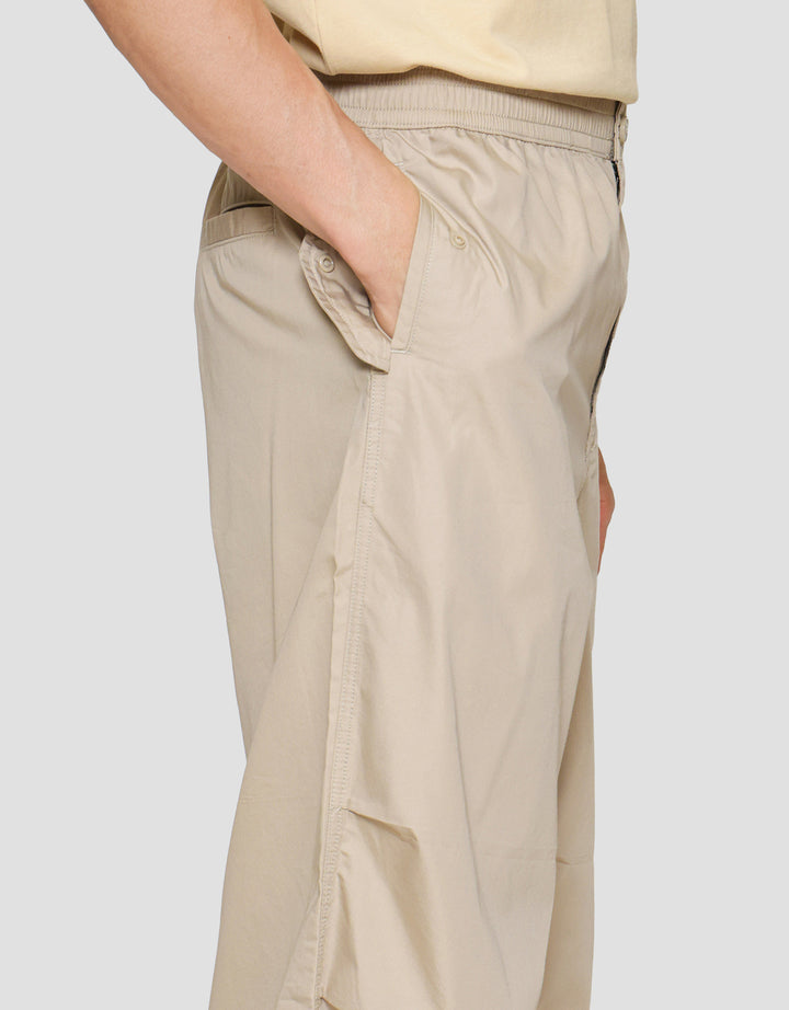 Suko Celana Panjang Kargo Pria