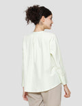St. Yves Relaxed Cotton Boxy Top Kemeja Lengan Panjang Wanita