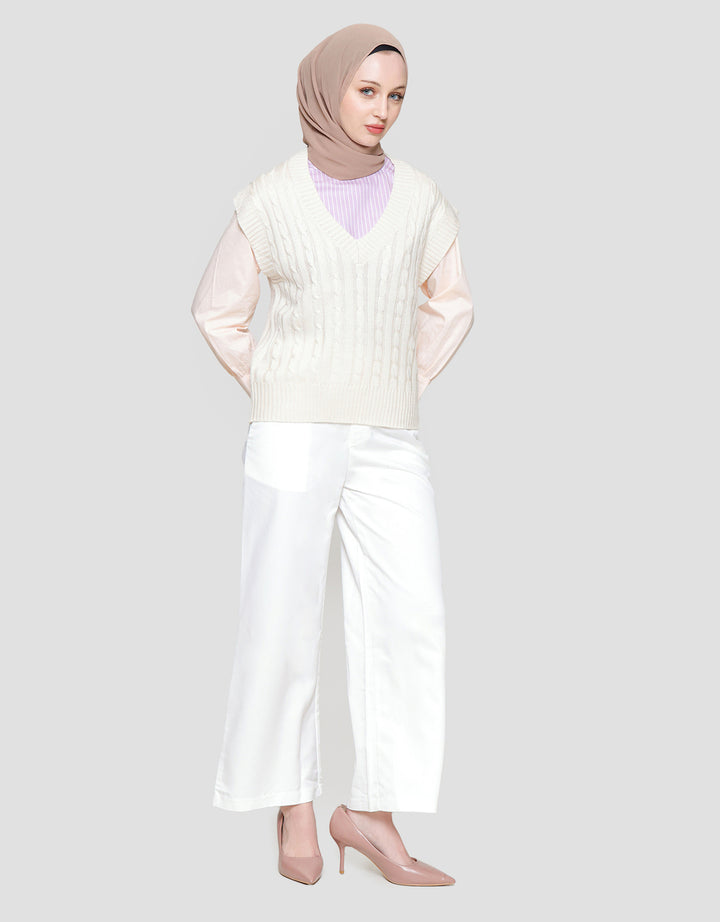 Annisa Cable Knit Vest Wanita