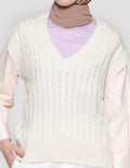 Annisa Cable Knit Vest Wanita