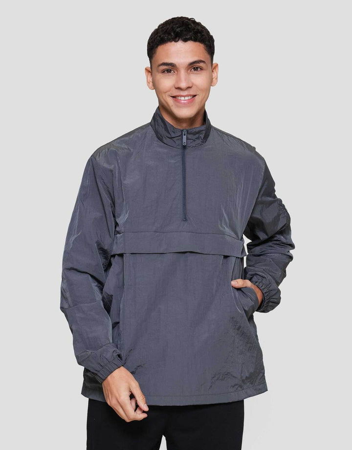 Cole Micro Crinckle Halfzipper Jaket Pria