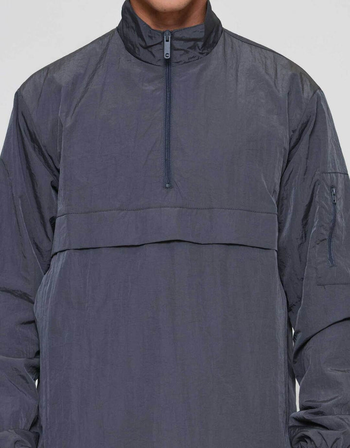 Cole Micro Crinckle Halfzipper Jaket Pria