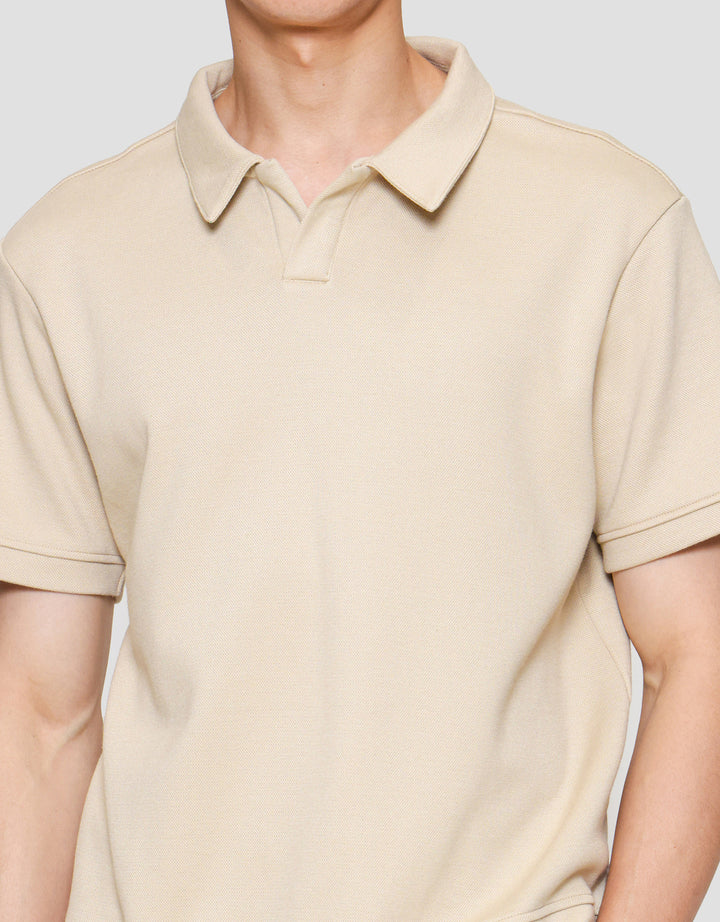 Cole Solid Pique Interlock Vneck Polo Pria