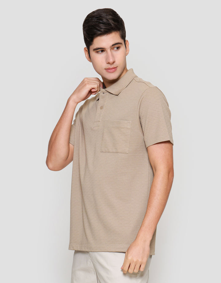 Cole Solid Texture Repeat Pocket Polo Lengan Pendek Pria