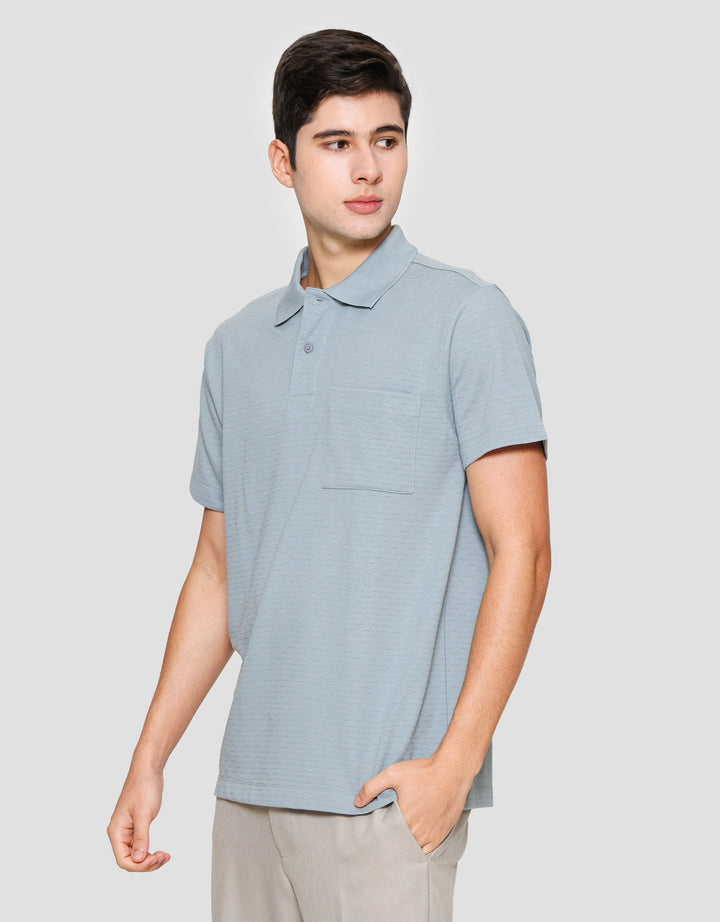 Cole Solid Texture Repeat Pocket Polo Lengan Pendek Pria