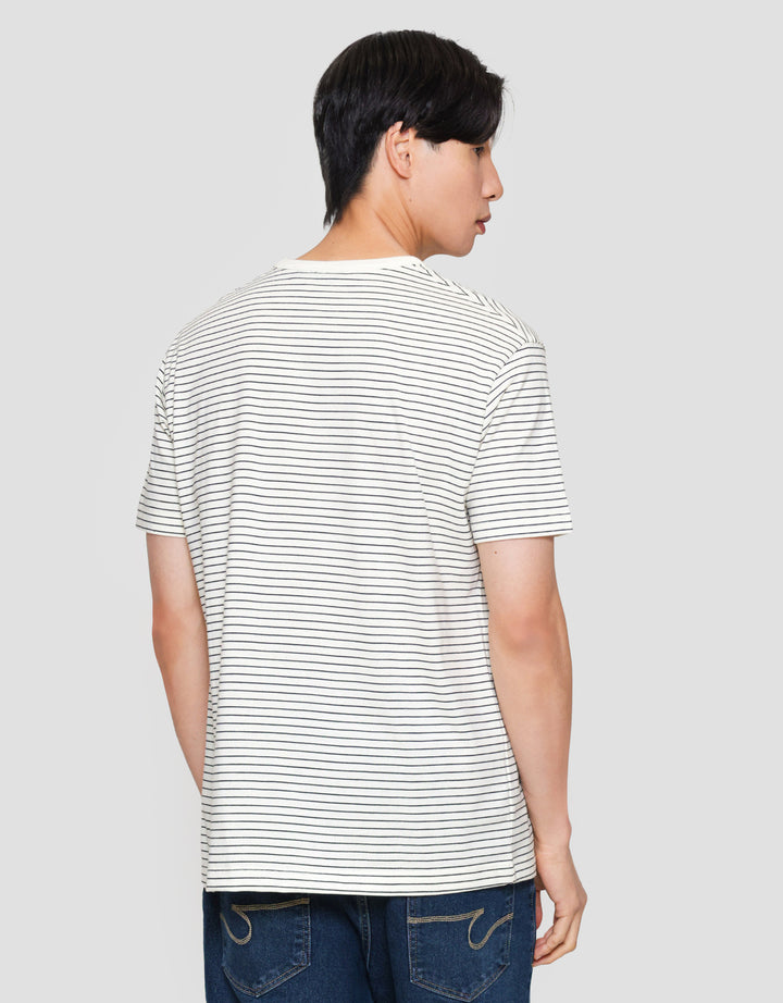 Cole Stripes Small Neck Kaos Lengan Pendek Pria