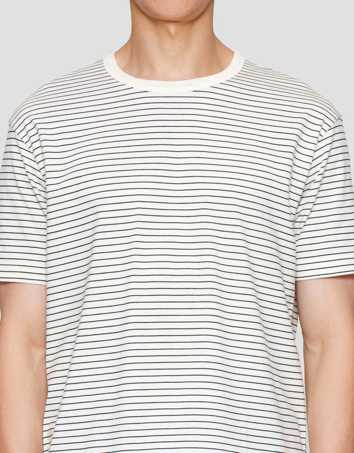 Cole Stripes Small Neck Kaos Lengan Pendek Pria