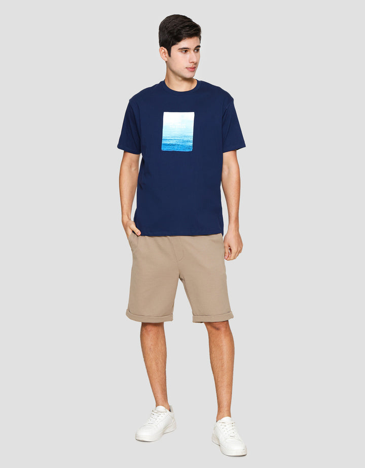 Cole Graphic Sea Print Patches Kaos Lengan Pendek Pria