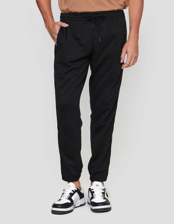 Cole Knit Fleace Piping Celana Panjang  Jogger Pria