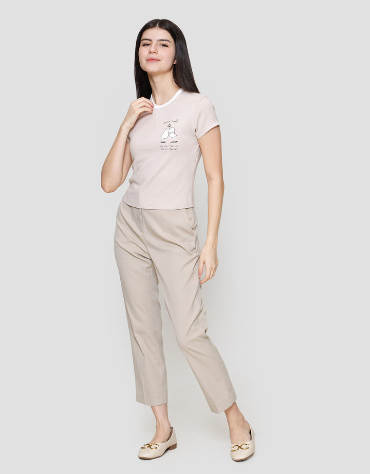 Suko Crop Graphic Print Kerah Bulat Kaos Wanita