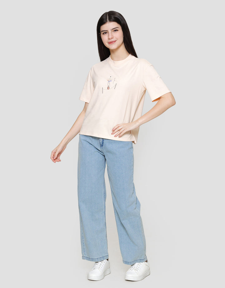 Suko Oversized Graphic Print Kaos Wanita