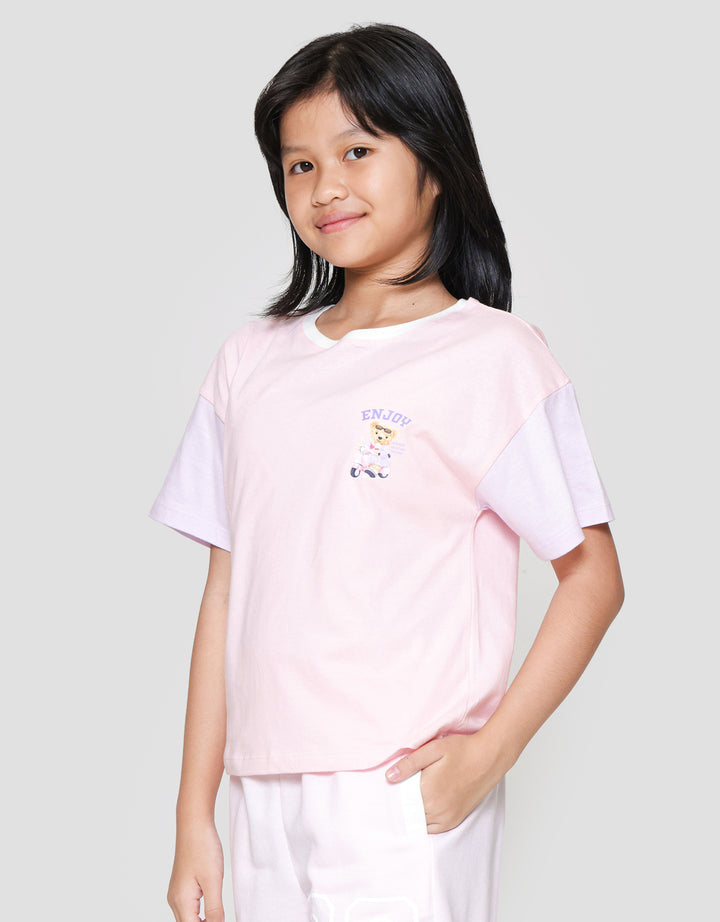 Nevada Boxy Varcity Print Bear Kaos Anak Perempuan