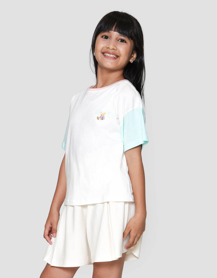 Nevada Boxy Varcity Print Bear Kaos Anak Perempuan