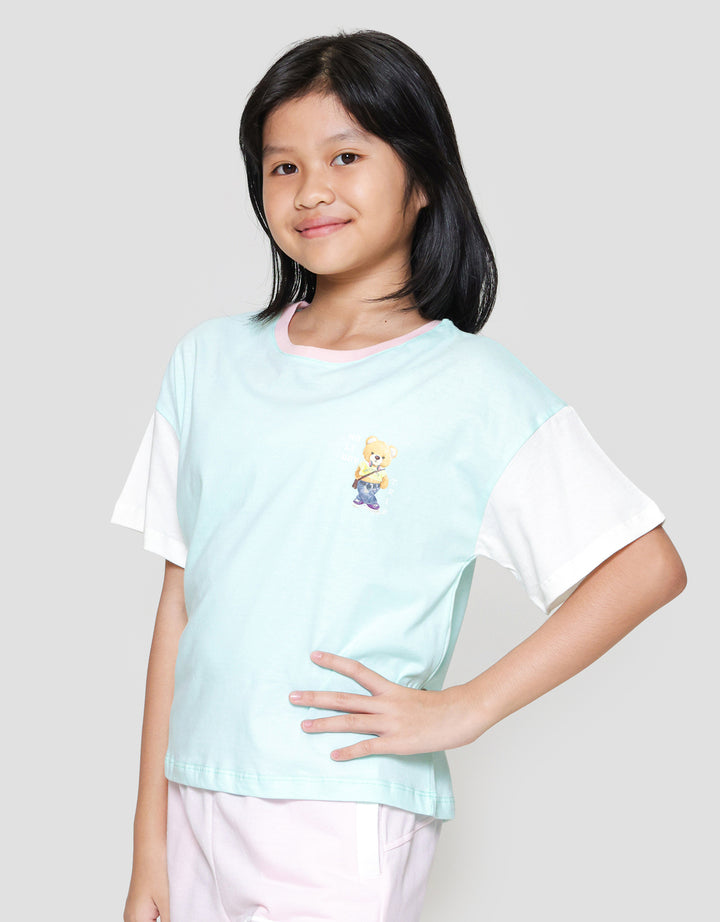Nevada Boxy Varcity Print Bear Kaos Anak Perempuan