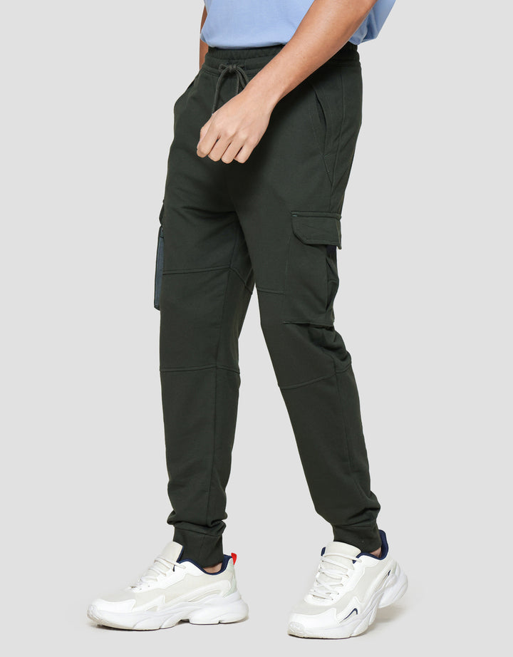 Nevada Two Cargo With Cut & Sewn Celana Panjang Pria