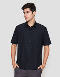 Cole Basic Solid Reg Fit Kemeja Lengan Pendek Pria