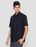 Cole Basic Solid Reg Fit Men's Short Sleeve Shirt