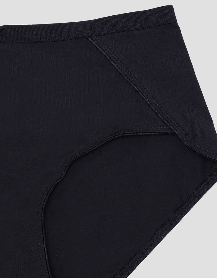 Nevada Cross Leg Opening Celana Dalam Wanita