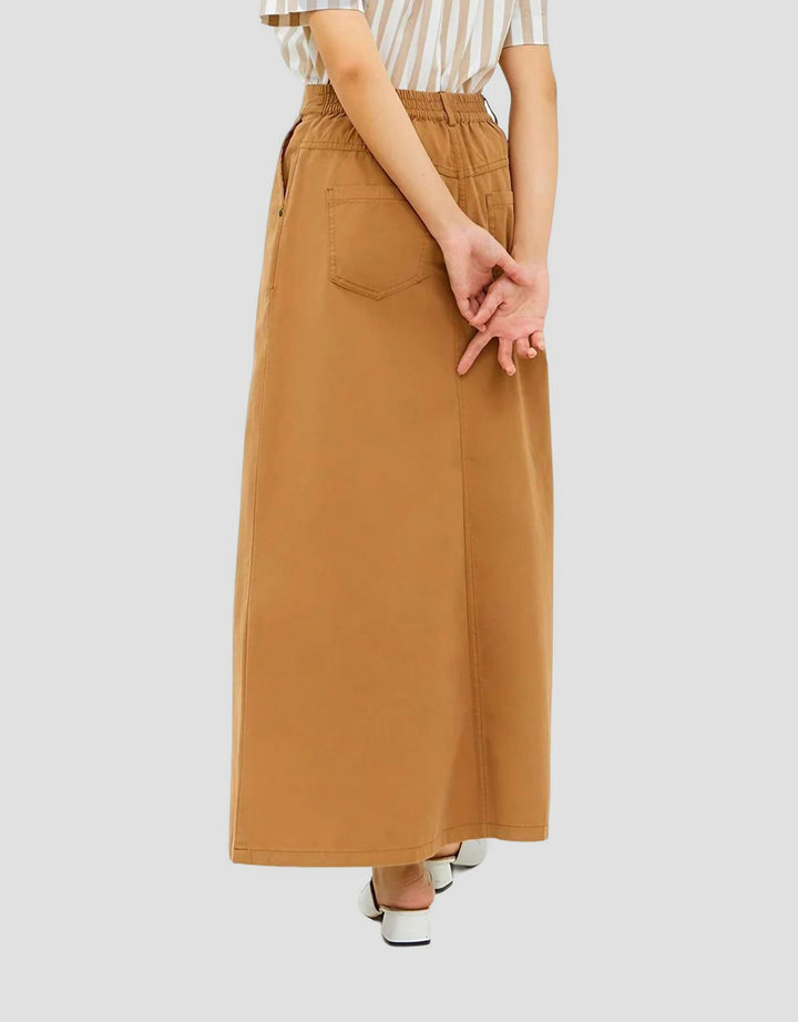 Geela Carila Rok Gaya Feminin Wanita