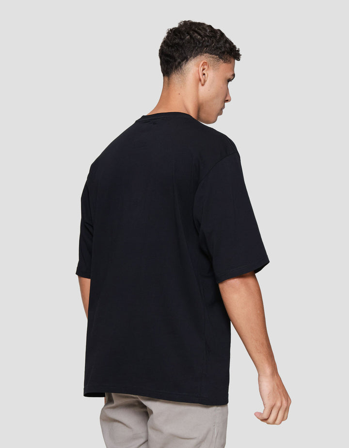 Lois Print Baseball Kaos Lengan Pendek Pria